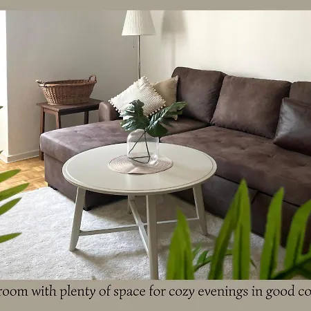 Urban Retreat - And Historic Apartment Wurzburg